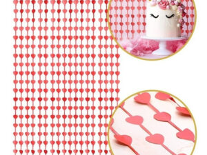 Cortina De Papel Metalizado Con Silueta De Corazones